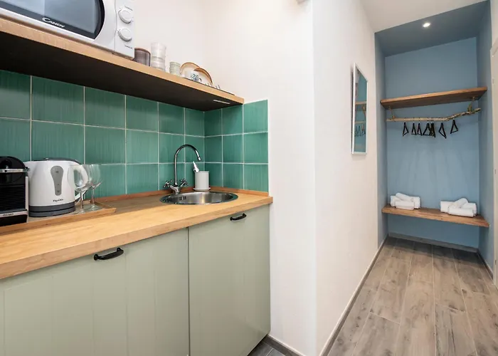 Amoneglia מונליה