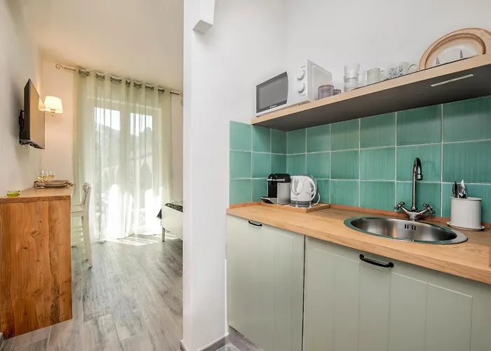 Πανσιόν Amoneglia