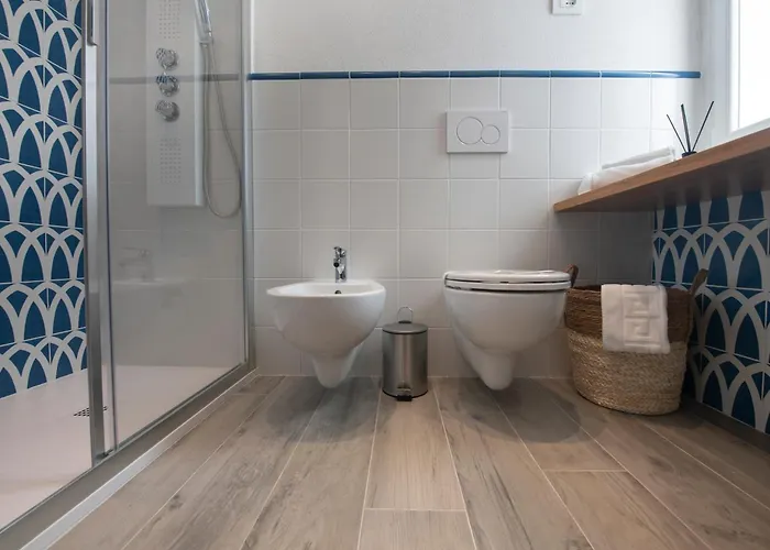 Πανσιόν Amoneglia 3*