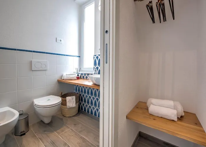 Pensión Amoneglia 3*